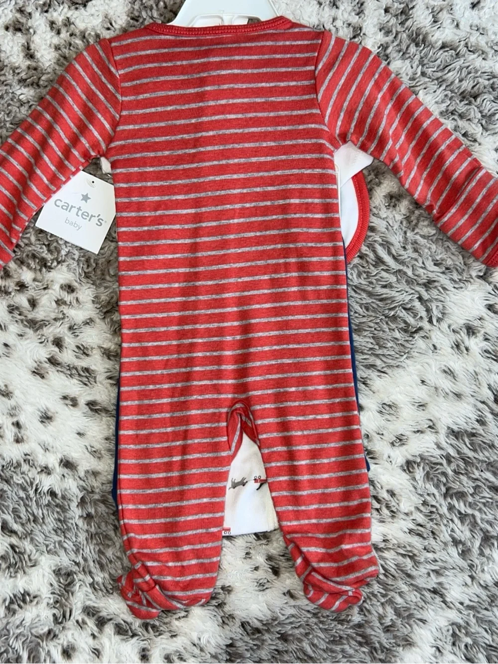 Carter’s Baby 4-Piece Layette Set Newborn NWT Best Friends Dogs Sleep & Play